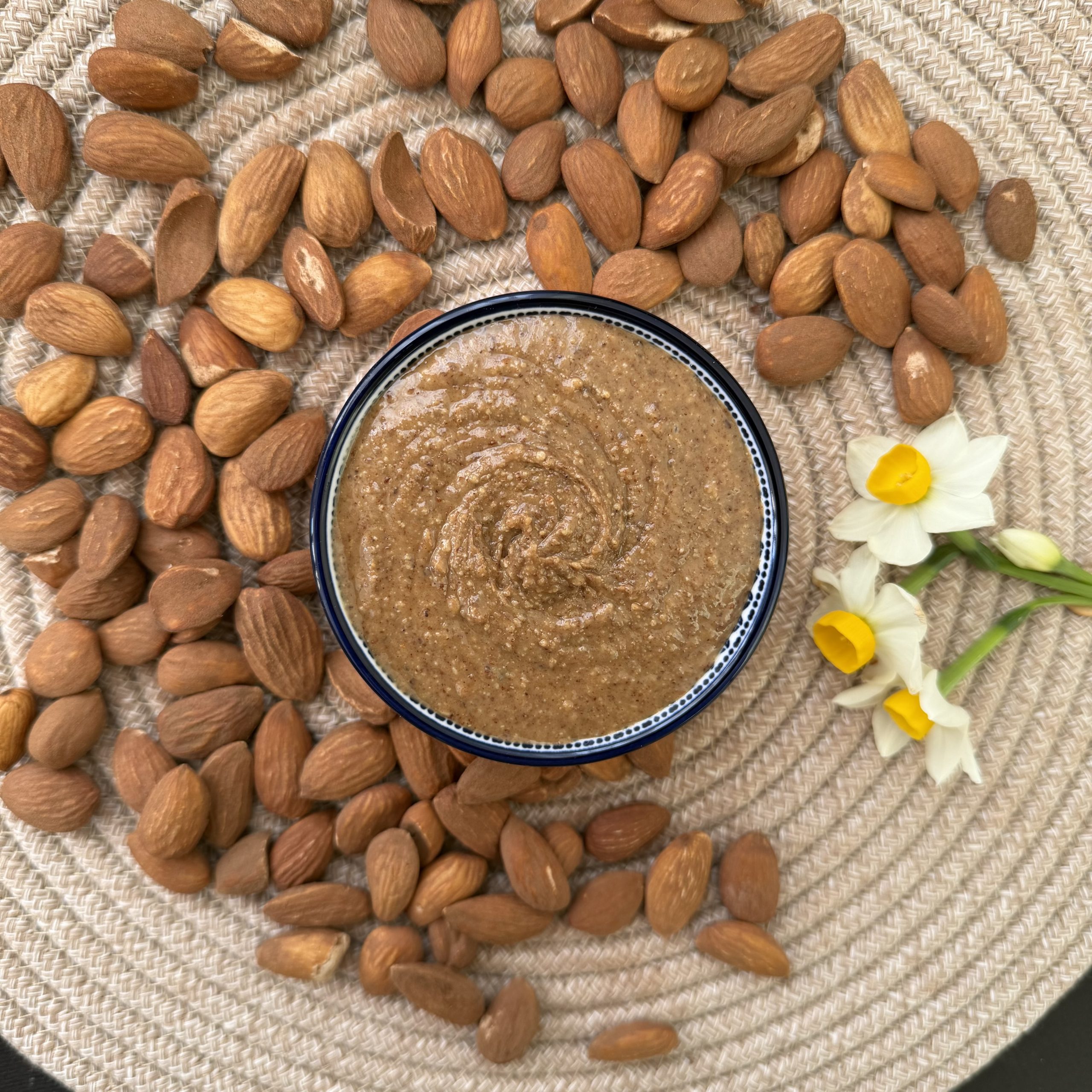 IMG_1448 کره بادام درختی پارینا - تصویر 1