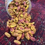 مغزپسته شورزعفرانی پارینا